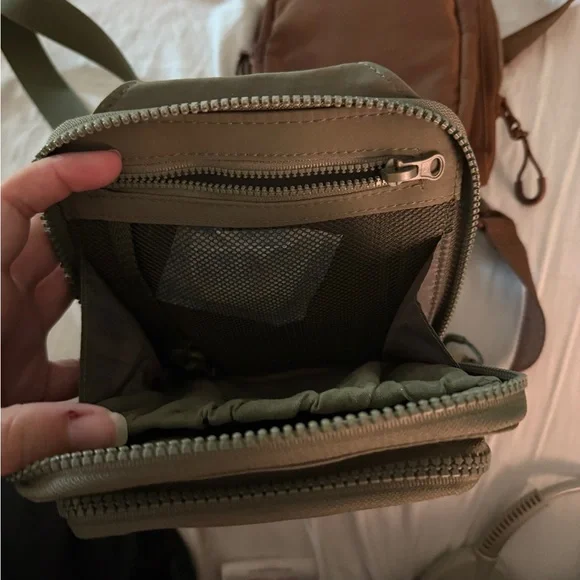 Beis Sports Sling Crossbody Bag Set - Olive Green and Maple - Picture 2 of 5